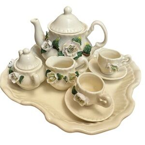 VINTAGE MAGNOLIA child’s tea set miniature collectible Grn Cream 10 piece EUC
